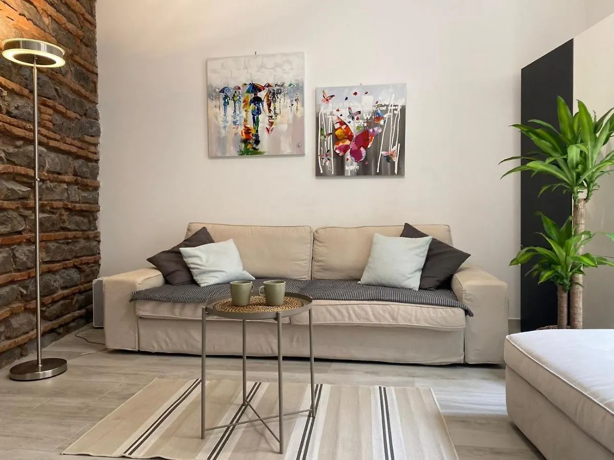 Apartment Alfonzetti-5 Min Walk To Central Train And Bus Station Katania